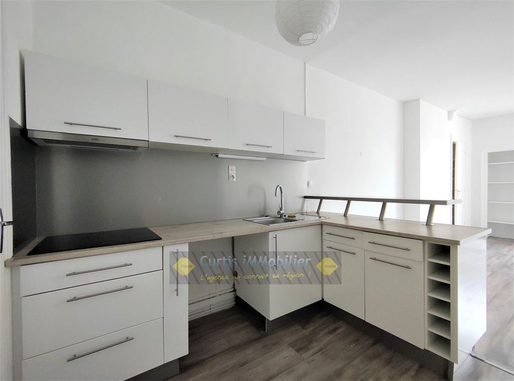 Appartement F3 ST ETIENNE 570€ CURTIS IMMOBILIER