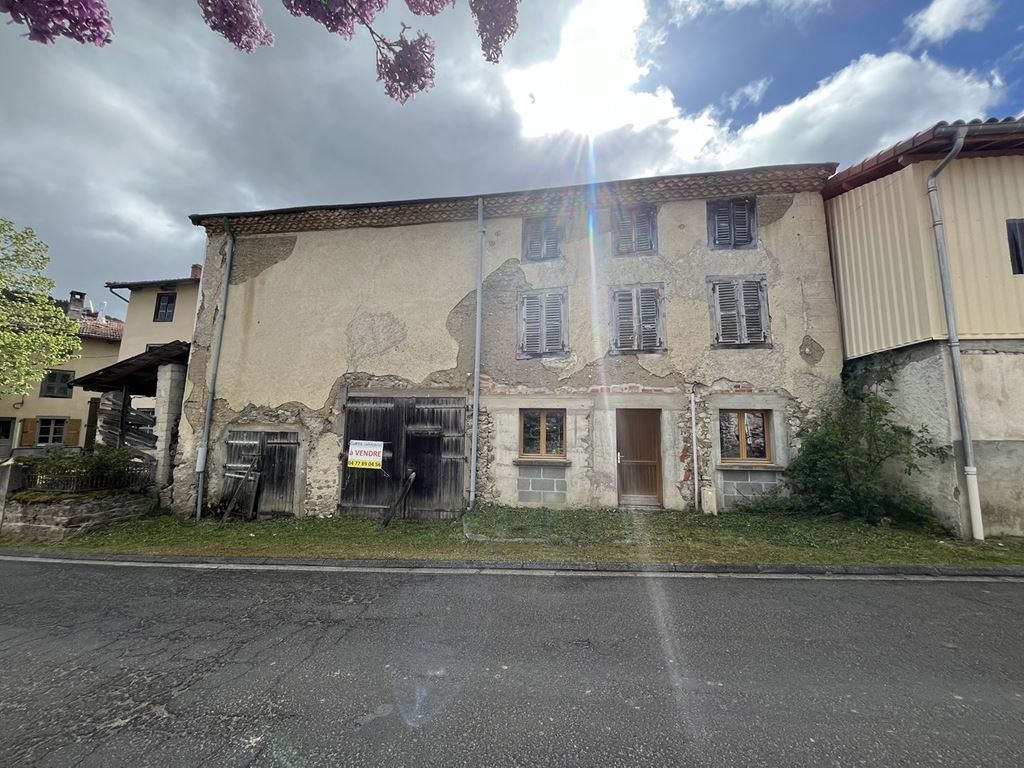 Maison de ville BEURIERES 12000€ CURTIS IMMOBILIER Maison de ville BEURIERES 12000€ CURTIS IMMOBILIER
