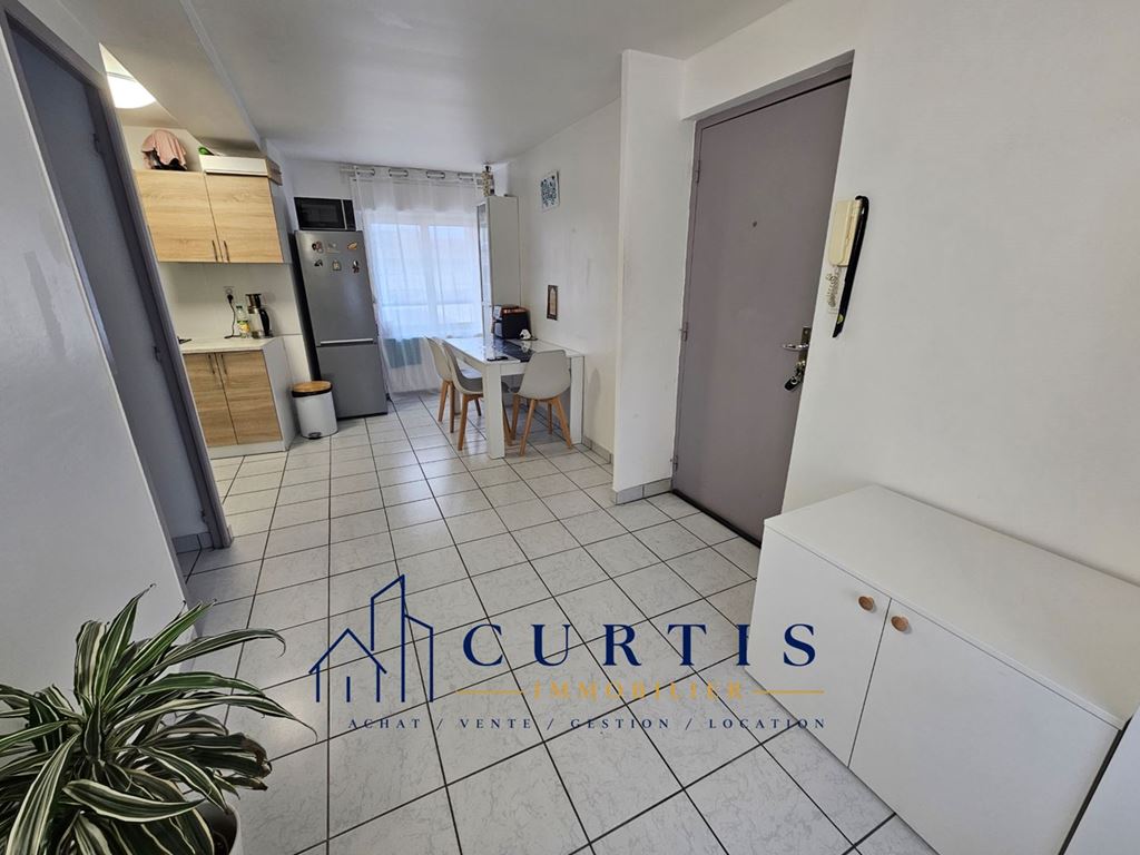 Appartement F2 LE CHAMBON FEUGEROLLES 410€ CURTIS IMMOBILIER Appartement F2 LE CHAMBON FEUGEROLLES 410€ CURTIS IMMOBILIER
